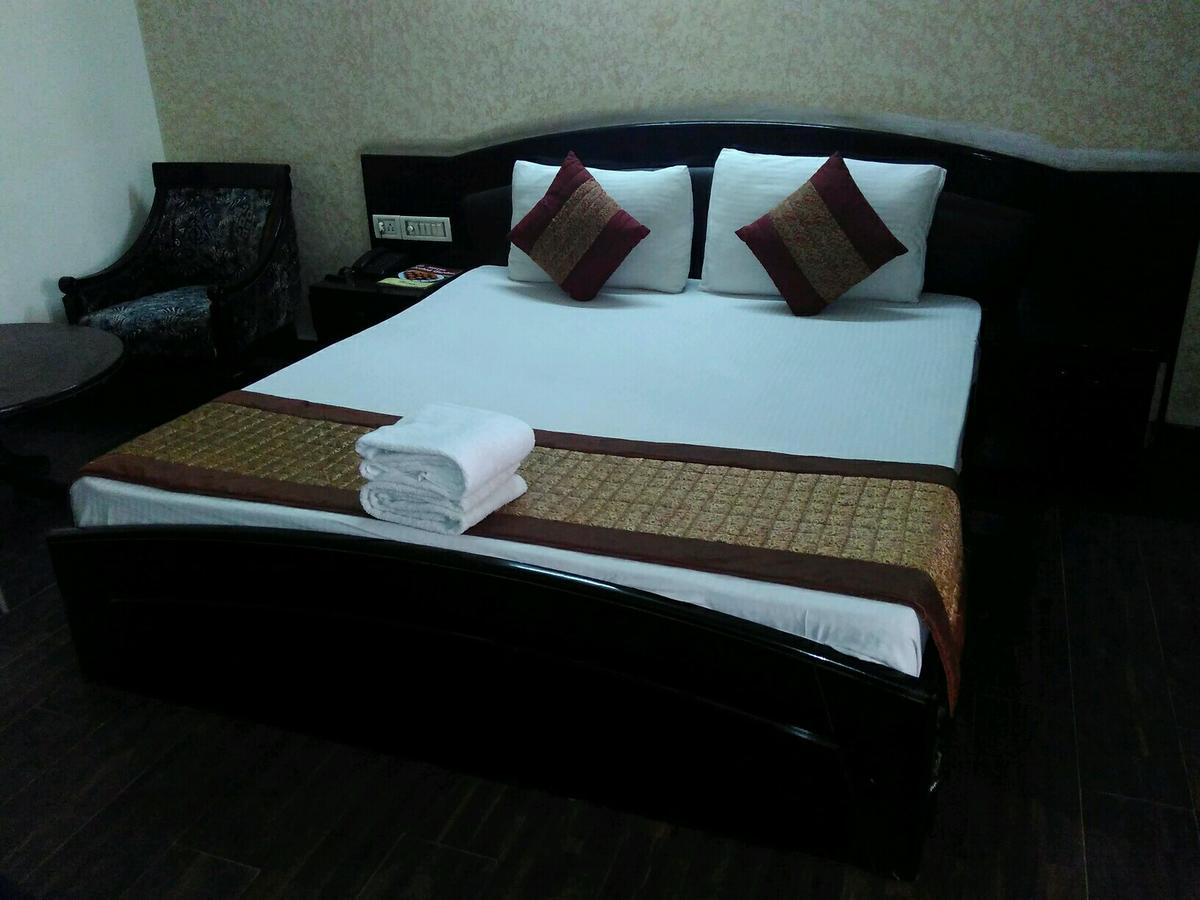A New Delhi Hotel Orchid Garden Εξωτερικό φωτογραφία