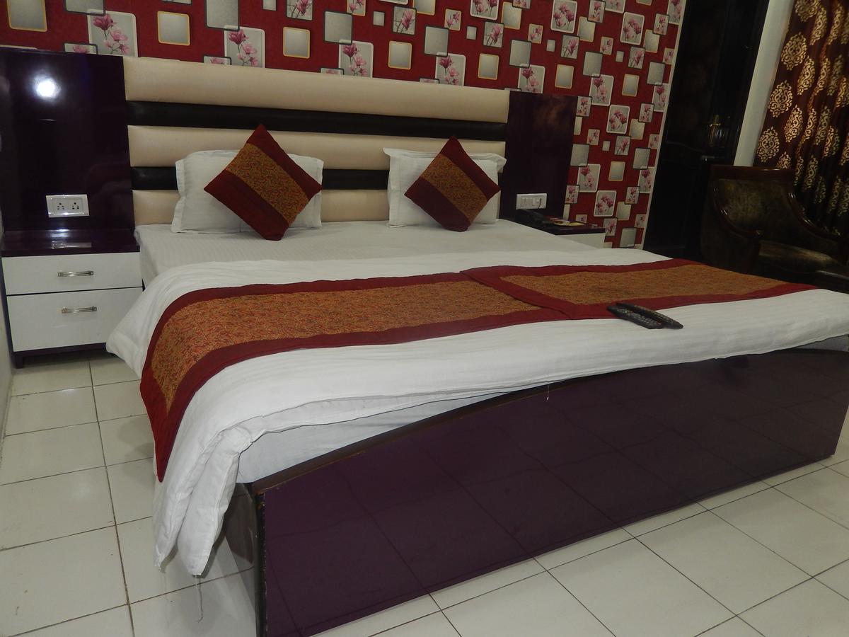 A New Delhi Hotel Orchid Garden Εξωτερικό φωτογραφία