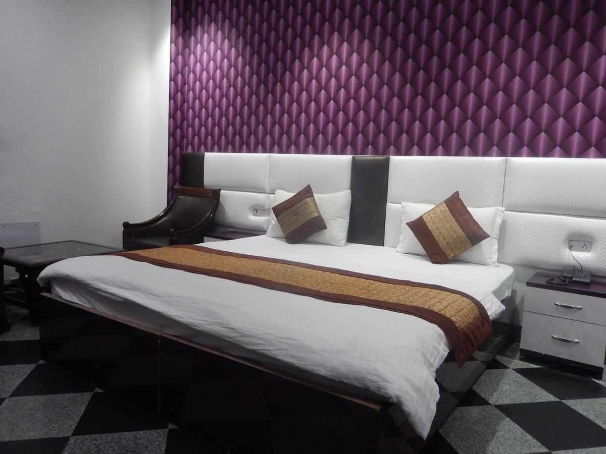 A New Delhi Hotel Orchid Garden Εξωτερικό φωτογραφία